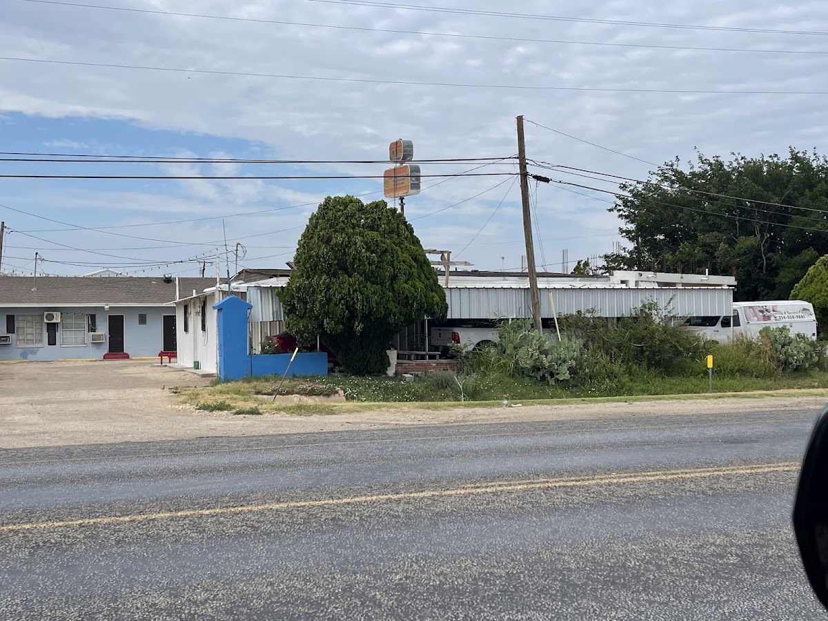 Ponderosa Restaurant & Motel